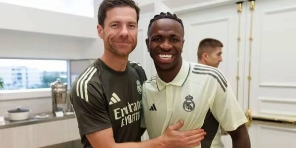 西甲榜首疯狂轮转！换帅内乱也拦不住，皇马终将锁定王座！