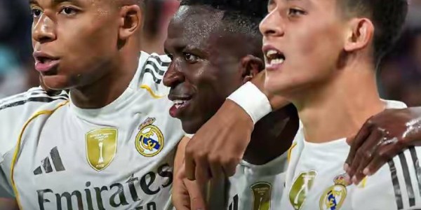 1亿砸中卫+5球杀神！足坛一夜3重磅，曼城巴黎冲冠稳了？