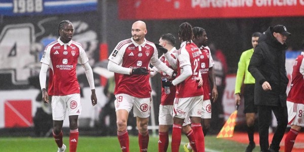 法甲最新积分榜揭秘：马赛爆冷负布雷斯特，排名格局生变