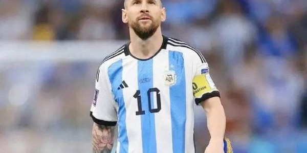 梅西创造神话！榜首37次小组赛100%晋级，C罗连续三次止步