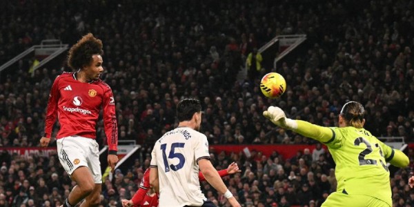 1-1！7000万欧神锋表现平淡，曼联遗憾战平倒数第3，积分反超利物浦