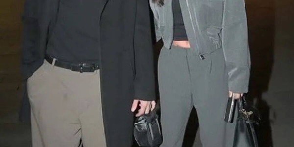 曼联今夏愿3000万卖乌加特！拉爵因他改变转会策略，夏窗清洗名单已有6人